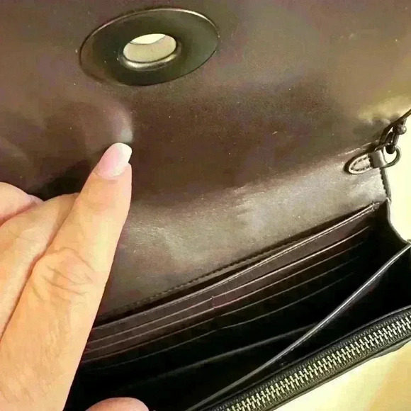 Coach patterned Crossbody Handbag with Rivets - Picture 5 of 8